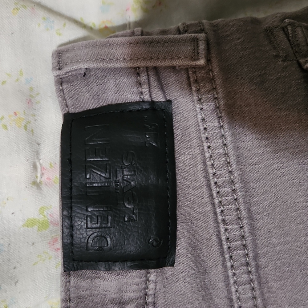 Jeans - Picture 5 of 5